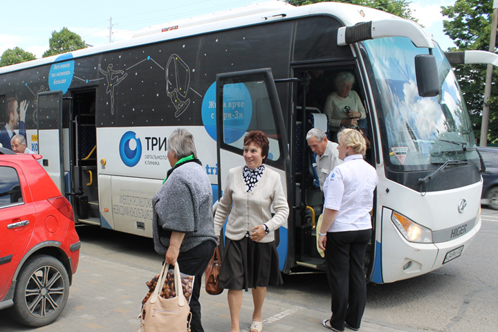 На диагностику зрения – целым автобусом